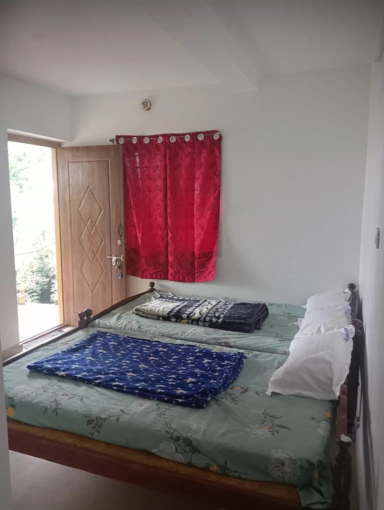 Jacaranda Gallery 35